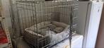 Het is een kleine bench, voor een kleine pup of klein hondje, Dieren en Toebehoren, Ophalen, Zo goed als nieuw