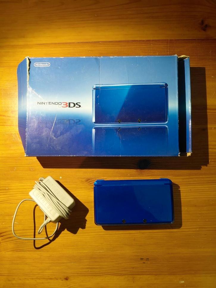 Nintendo 3ds Japans Kobaltblauw, Games en Spelcomputers, Games | Nintendo 2DS en 3DS, Gebruikt