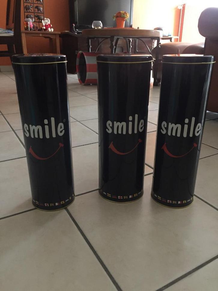 Set van 3 aluminium Smile boxen, Huis en Inrichting, Woonaccessoires | Kisten, Zo goed als nieuw, Minder dan 50 cm, Minder dan 50 cm