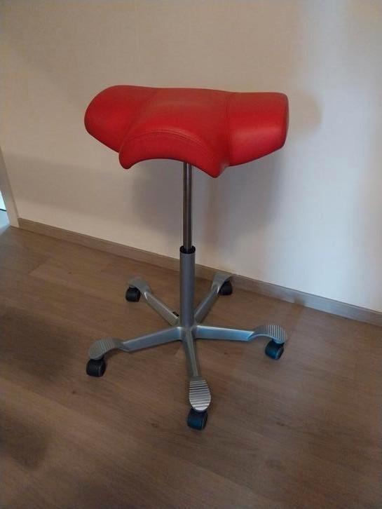 Hag capisco 8105, Huis en Inrichting, Krukjes, Zo goed als nieuw, Ophalen of Verzenden