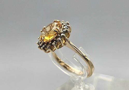 Gouden Vintage ring citrien en groene diamant. 2024/649, Handtassen en Accessoires, Antieke sieraden, Ring, Goud, Met edelsteen