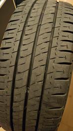 2 Michelin zomerbanden 225/70 R15, Auto-onderdelen, Banden en Velgen, Ophalen, Zomerbanden