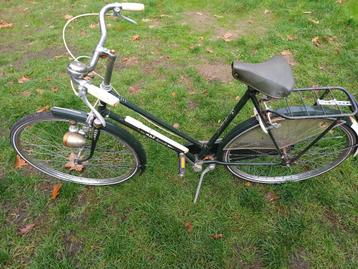 damesfiets beschikbaar voor biedingen