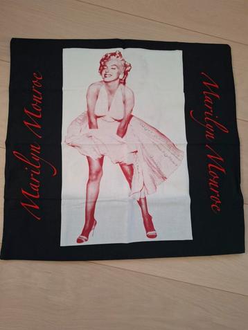2 kussenslopen met Marylin Monroe print beschikbaar voor biedingen