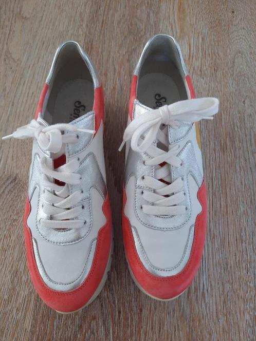 Knappe sneakers SEMLER - 6,5 H, Kleding | Dames, Schoenen, Zo goed als nieuw, Sneakers, Overige kleuren, Ophalen of Verzenden