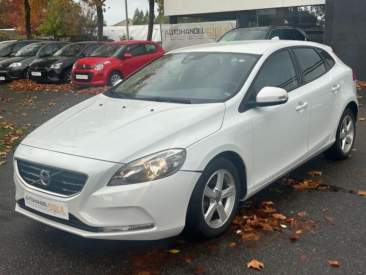 Volvo V40 2.0D, 2016, 136.335km, Automaat, EURO 6b, EXPORT, Auto's, Volvo, Bedrijf, Te koop, V40, Alarm, Diesel, Euro 6, Berline