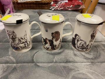 Set van 3 collector item theekopjes aan outlet. beschikbaar voor biedingen