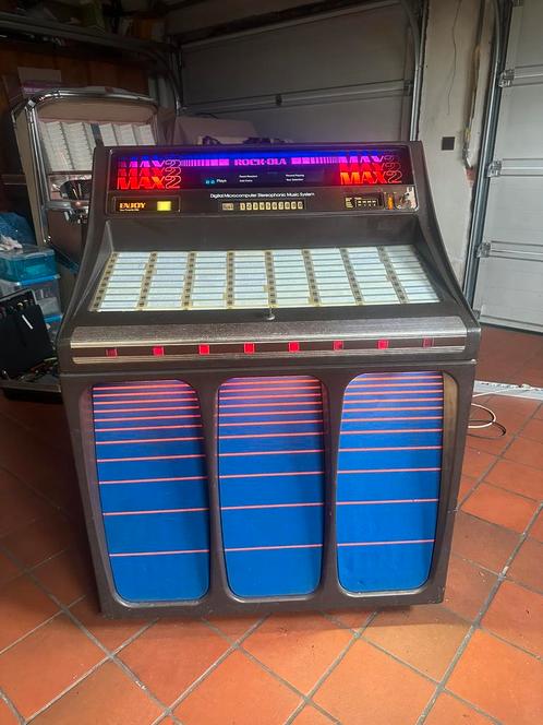 Verkoop en herstelling van jukeboxen, Verzamelen, Automaten | Jukeboxen, Gebruikt, Ophalen of Verzenden