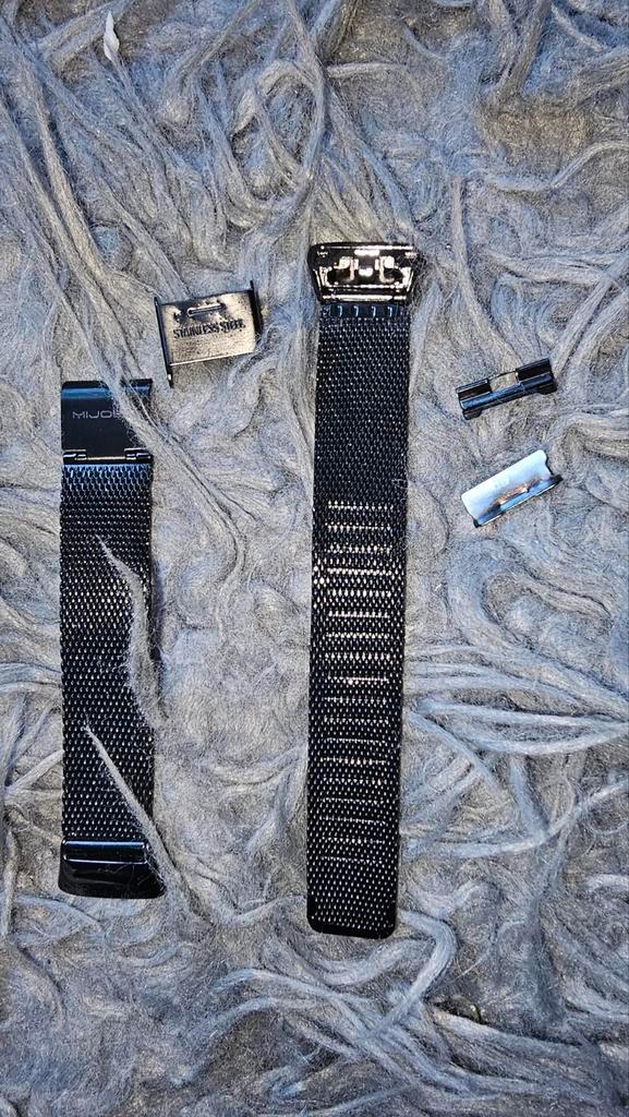 Zwart Milanese Smartband Horlogebandje – Universeel (Nieuw i, Handtassen en Accessoires, Sporthorloges, Ophalen of Verzenden