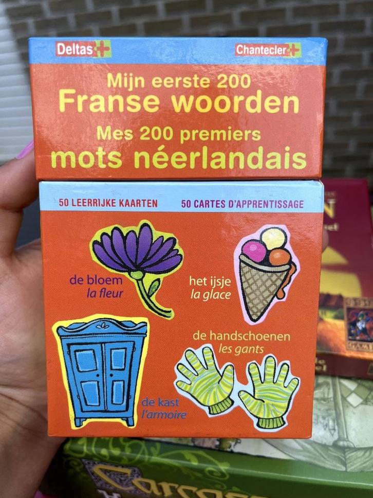 Taal gezelschapsspelletje, Hobby en Vrije tijd, Gezelschapsspellen | Bordspellen, Zo goed als nieuw, Een of twee spelers, Drie of vier spelers