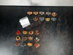 21 Automobilia/motorcycle merken pins, Ophalen of Verzenden, Gebruikt