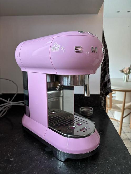 Smeg espresso machine, Elektronische apparatuur, Koffiezetapparaten, Zo goed als nieuw, Stoompijpje, Ophalen of Verzenden