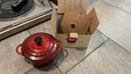 Le Creuset Mini cocottes - 7 Rode - Nieuw in verpakking, Huis en Inrichting, Overige materialen, Pot, Bus of Blik, Nieuw, Ophalen of Verzenden
