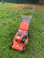 Husqvarna zelftrekker, Ophalen, Zo goed als nieuw, Opvangbak, Benzine-grasmaaier