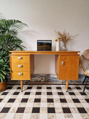 Vintage midcentury bureau | werkplek | buro retro beschikbaar voor biedingen