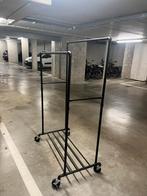 Zwarte stalen kledingrek, Ophalen, Zo goed als nieuw