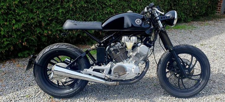 Yamaha XV500 SE Café racer - Technische bediening van de voo, Motoren, Motoren | Oldtimers, Overig, meer dan 35 kW, 2 cilinders