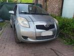 Toyota Yaris 1.4 D4D MOTOR  START 👉 TURBO defect, Auto's, Leder, Bedrijf, 5 deurs, Zilver of Grijs