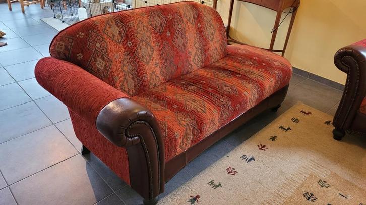 Bank/Zetel 1 en 3 zits, Stof, Rood, Retro, Huis en Inrichting, Zetels | Zetels, Gebruikt, Rechte bank, Driepersoons, 150 tot 200 cm