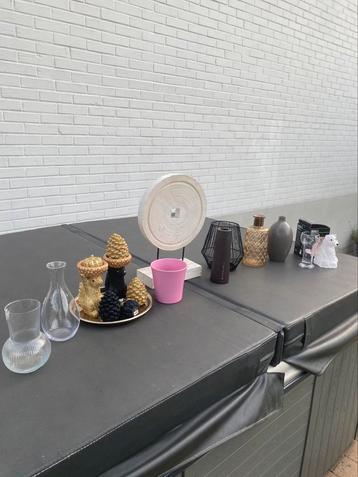Diverse decoratie compleet met Canvas beschikbaar voor biedingen