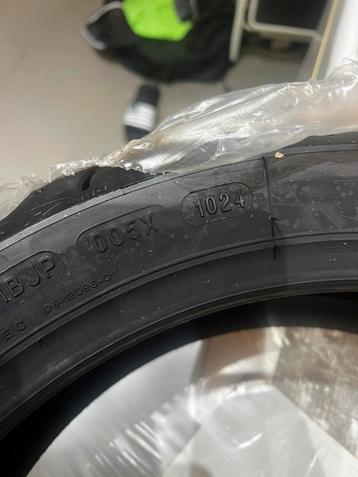 Michelin Pilot Road 5 160/60/15  beschikbaar voor biedingen