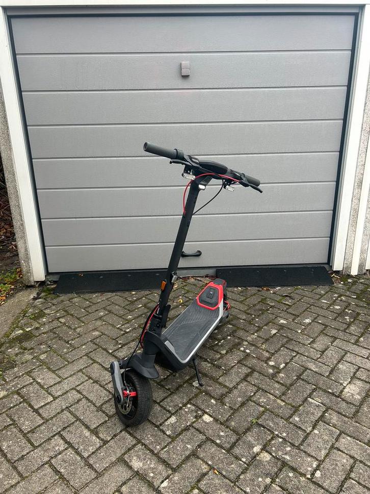 ninebot segway P100SE, Fietsen en Brommers, Steps, Ophalen