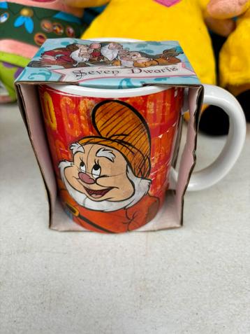 Tassen / mokken disney de zeven dwergen sneeuwwitje beschikbaar voor biedingen