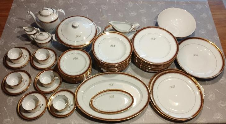 Authentiek porseleinservies uit Limoges - 60 stuks, Antiek en Kunst, Antiek | Servies compleet, Ophalen