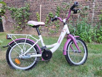 Vélo fille 3-6 ans beschikbaar voor biedingen
