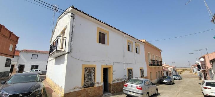 Ruime hoekwoning/Spanje/Extremadura/Trujillo/99.000€, Immo, Buitenland, Spanje, Woonhuis, Dorp
