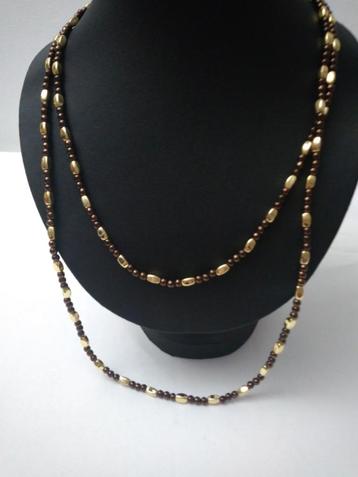 Collier vintage avec petites perles de verre