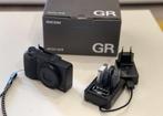 Originele black Ricoh GR III camera factuur en garantie, Audio, Tv en Foto, Fotocamera's Analoog, Ophalen of Verzenden, Refurbished