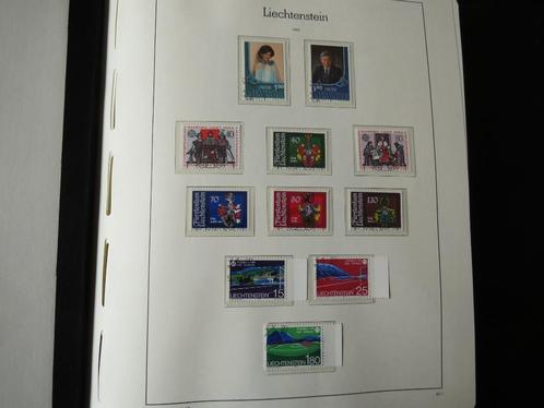 Album de timbres Liechtenstein de 1982 à 1984 oblitérés, Timbres & Monnaies, Timbres | Albums complets & Collections, Enlèvement ou Envoi