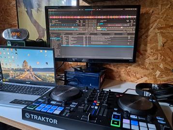 Traktor control s2 mk3 dj controller beschikbaar voor biedingen