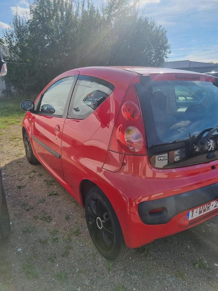 Peugeot 1.2 benzine 2008 177.000km, Auto's, Peugeot, Particulier, Benzine, Handgeschakeld, Ophalen