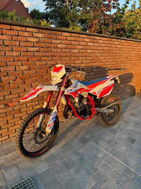 Beta enduro 50cc, Fietsen en Brommers, Brommers | Crossbrommers, Zo goed als nieuw, Ophalen