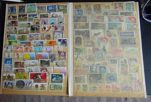 Postzegelalbum A4 (09) zegels uit veel landen, Postzegels en Munten, Postzegels | Volle albums en Verzamelingen, Ophalen of Verzenden