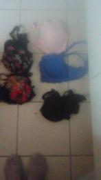 beha's grote maten maar gaan mij niet, Kleding | Dames, Overige Dameskleding, Ophalen of Verzenden, Zo goed als nieuw