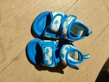 Decathlon waterschoenen maat 20 beschikbaar voor biedingen