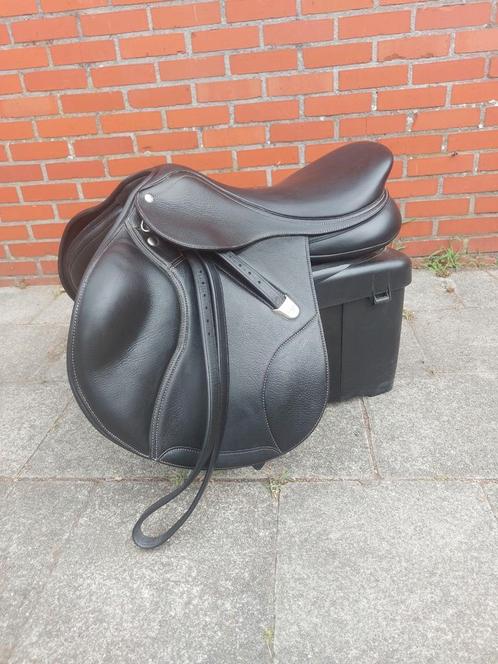 Bates springzadel ZGAN, Dieren en Toebehoren, Paarden en Pony's | Zadels, Zo goed als nieuw, Ophalen