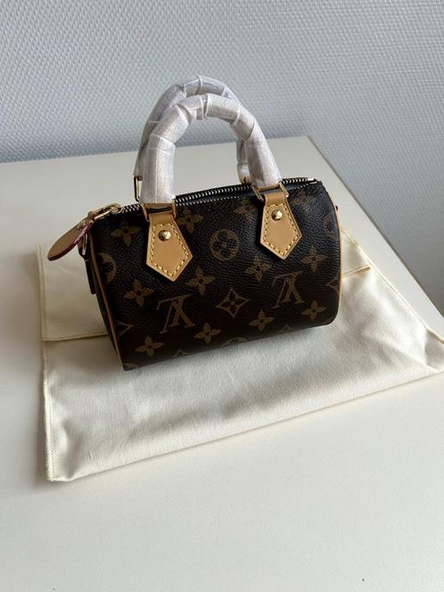Sac Louis Vuitton nano speedy, Handtassen en Accessoires, Tassen | Damestassen, Nieuw, Handtas, Bruin, Ophalen of Verzenden