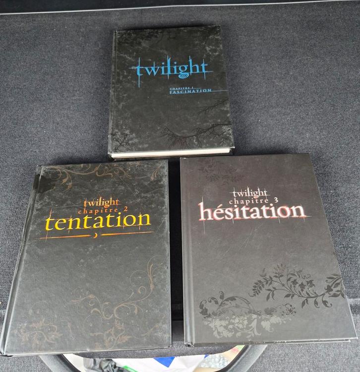 Twilight 3 coffrets collector 6 DVD, CD & DVD, DVD | TV & Séries télévisées, Comme neuf, Coffret, Enlèvement ou Envoi