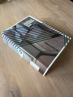 Biennale interieur 2014 boek, Boeken, Ophalen, Zo goed als nieuw