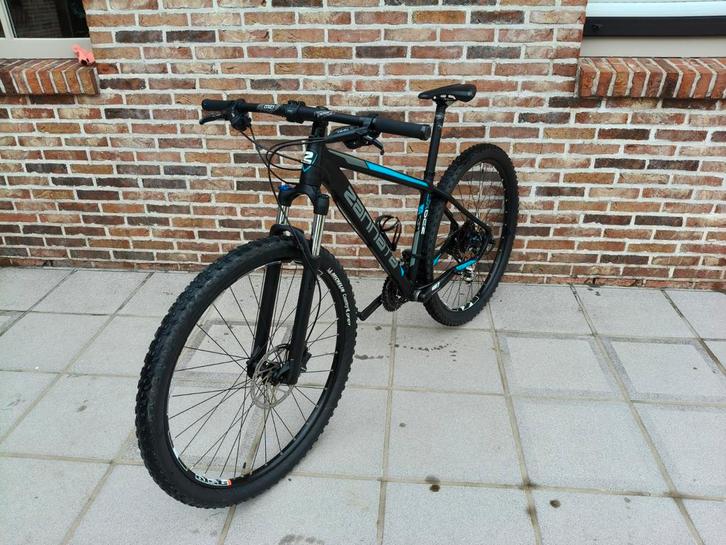 MTB Zannata medium 29-er, Fietsen en Brommers, Fietsen | Mountainbikes en ATB, Ophalen