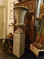grote Terracotta vaas op staander, Huis en Inrichting, Woonaccessoires | Vazen, Ophalen, Gebruikt, Overige kleuren, Aardewerk of Porselein