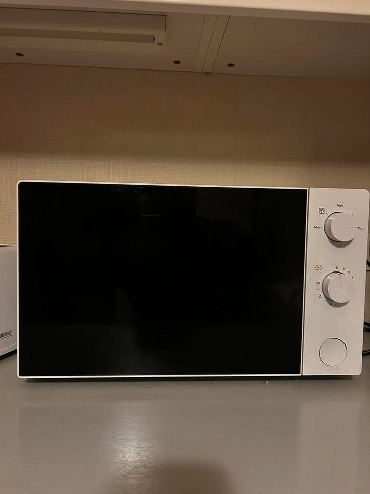 Micro-ondes design moderne, Electroménager, Micro-ondes, Comme neuf, Plaque tournante, Enlèvement