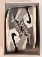 Jordan 1 high SE craft grey, Kleding | Heren, Schoenen, Wit, Ophalen of Verzenden, Sneakers, Gedragen