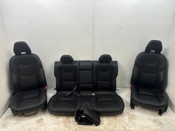 Bekleding Set (compleet) van een Volvo V40, Auto-onderdelen, Interieur en Bekleding, Volvo, Gebruikt, 3 maanden garantie, Ophalen of Verzenden