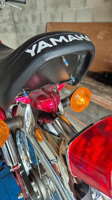 Yamaha 50cc spoiler zadel gezocht  beschikbaar voor biedingen