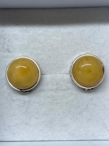 Zilveren oorbellen met echte amber